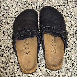 Birki’s by Birkenstock Woodby Clogs - Black Pebble Leather - Size 39 EUC